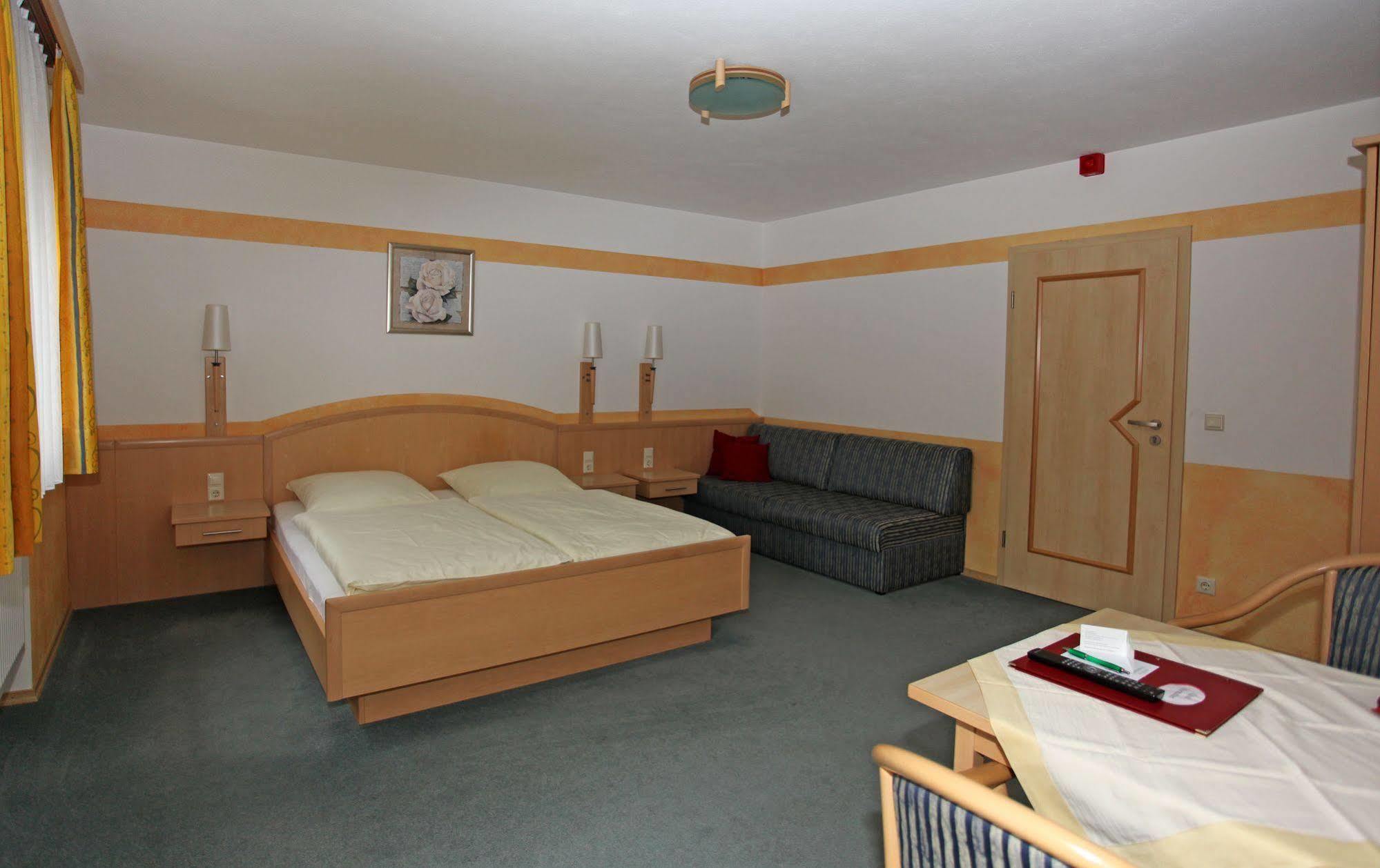 Hotel Garni Hopfengold Волнзах Екстериор снимка